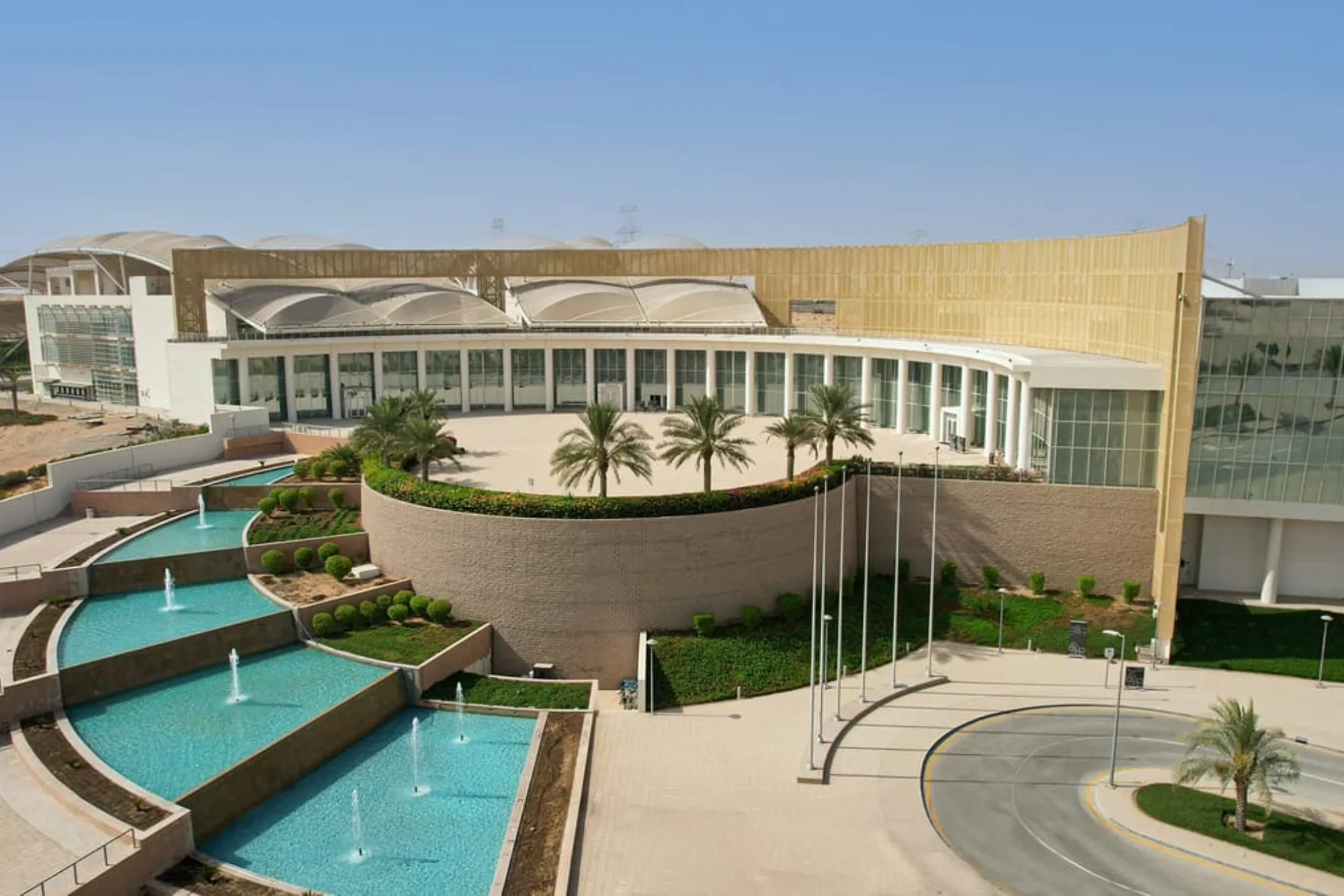Top Universities in Dubai