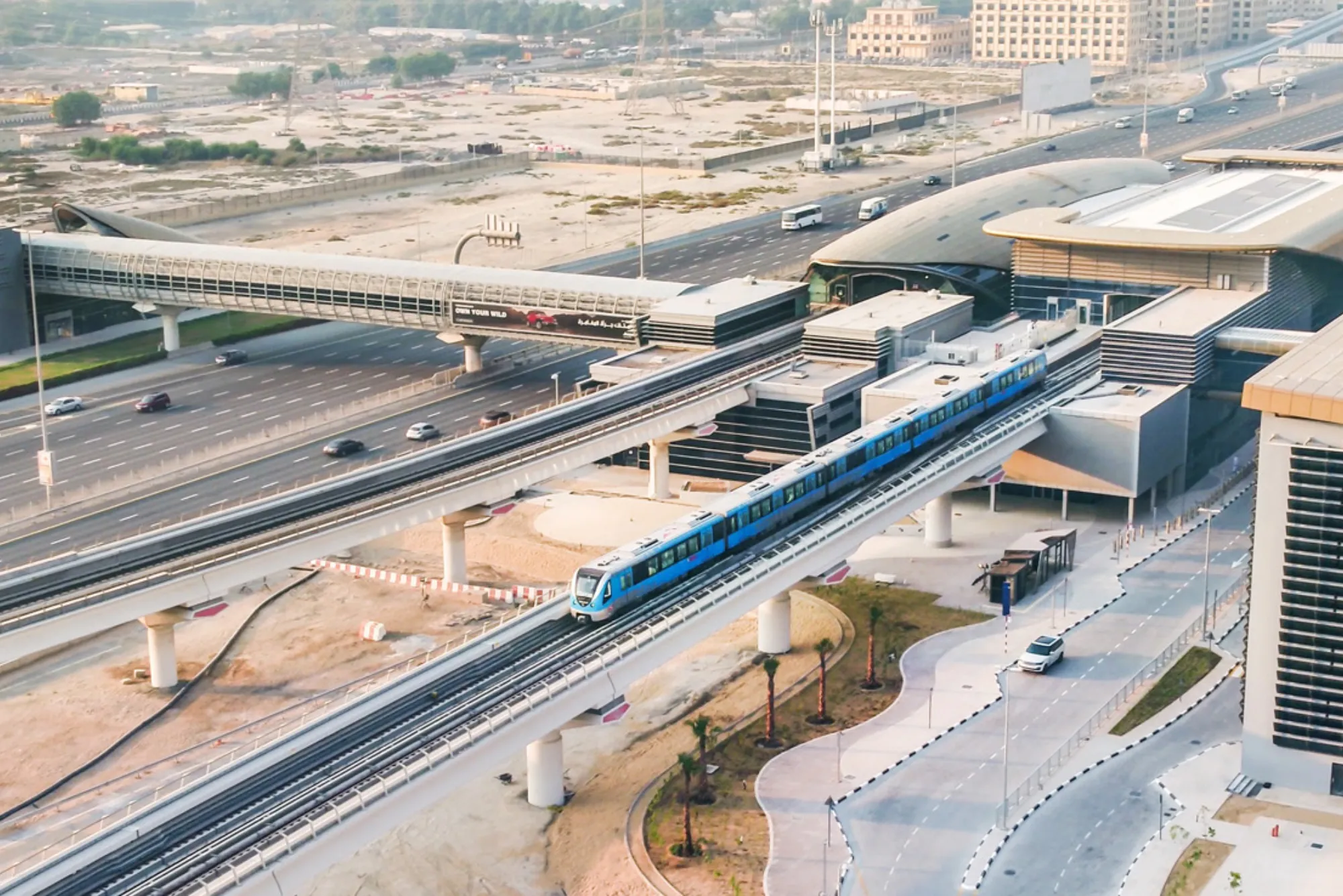 How many metro stations in Dubai