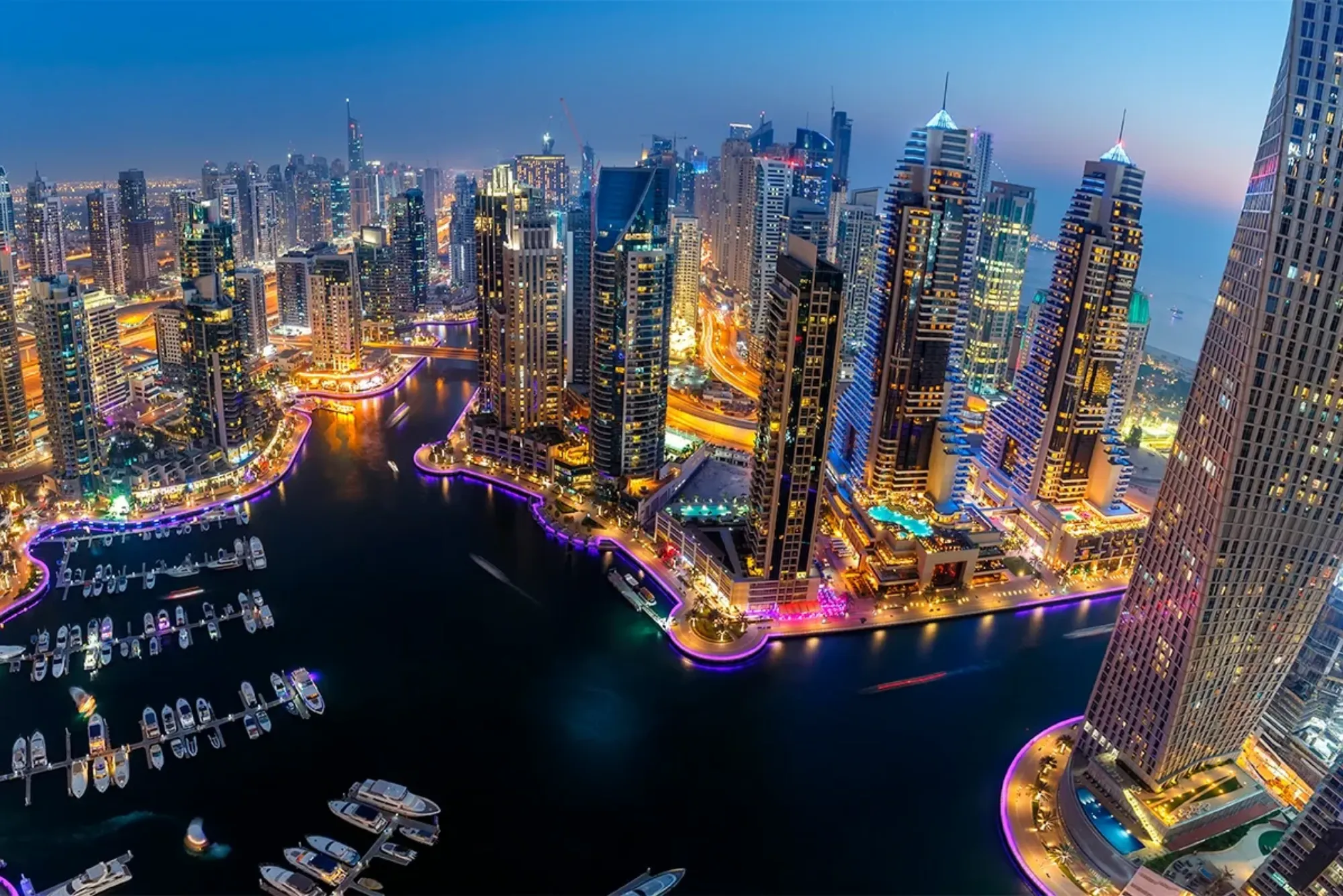 What are 3 interesting facts about Dubai