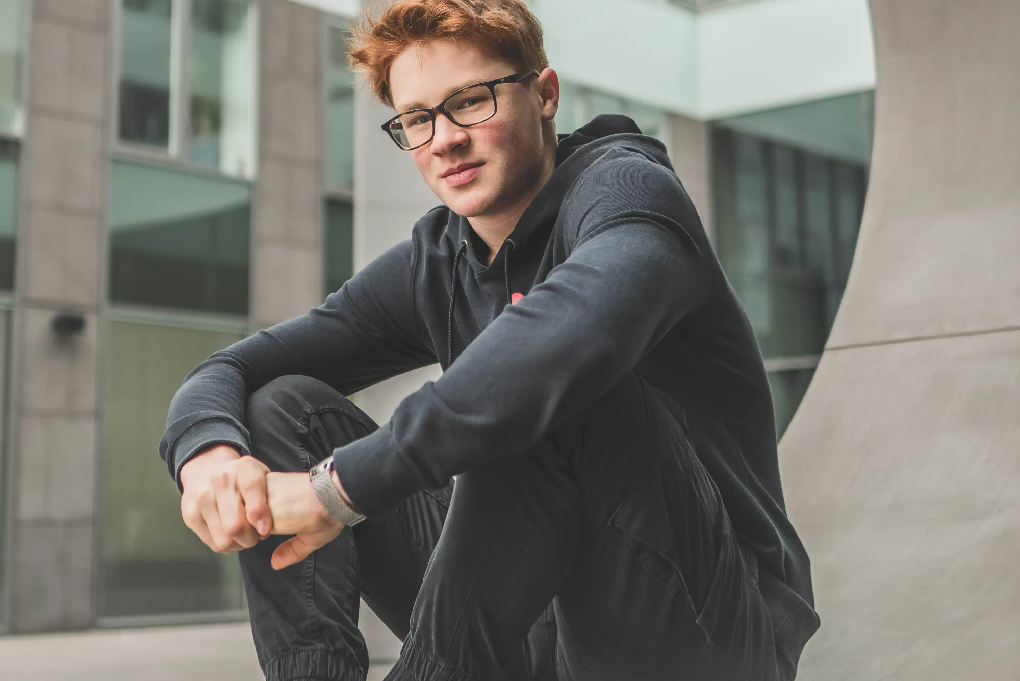 How to Wear a Hoodie in a Comfortable Way