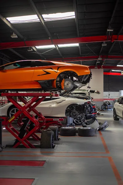 Top-Notch Garage – Al Quoz – Dent and Repair