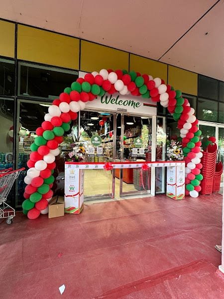 New W Mart Supermarket – Discovery Garden