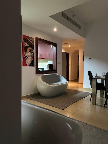 Sunny Side Luxe Hostel