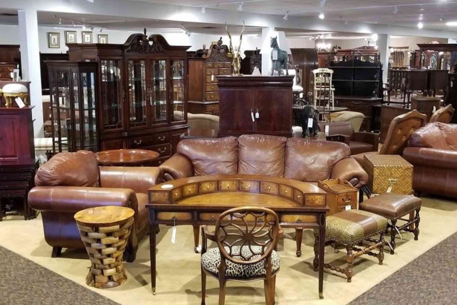 How to Buy High-Quality Used Furniture in Dubai & Sharjah