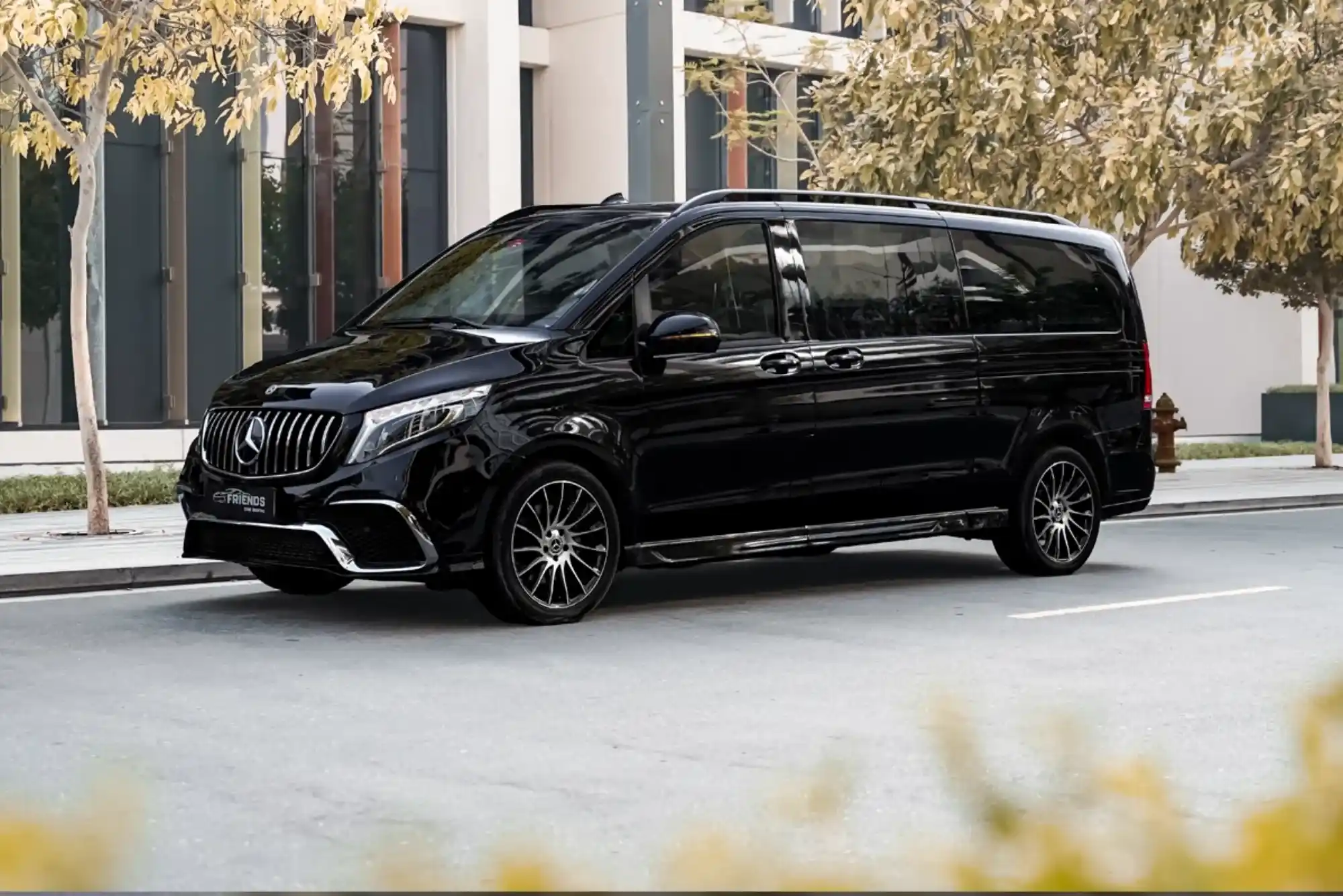 Car rental in Dubai without a deposit and credit card from RentCarFy