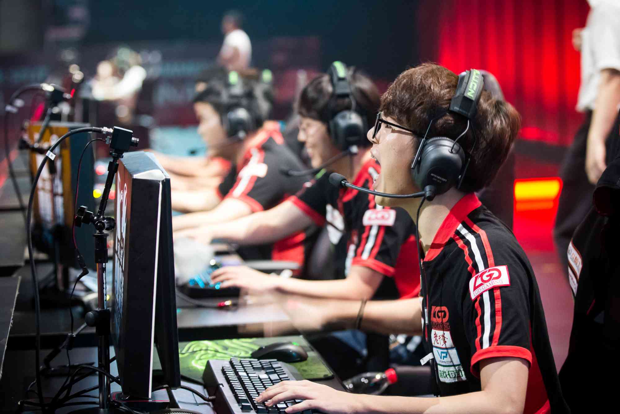Esports League to Host First Hybrid LAN-and-Streaming Championship Series