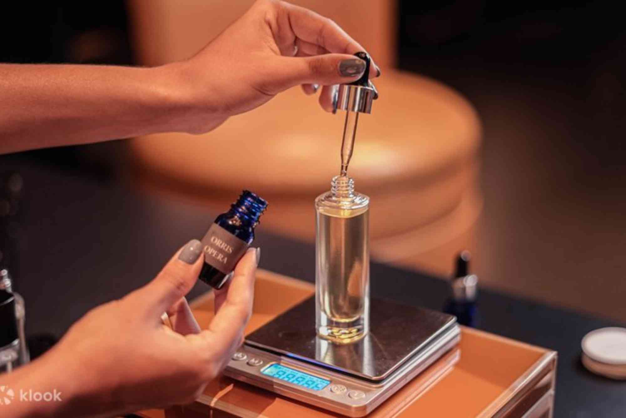 Perfume House Launches Custom Scent Creation Studio in Major City