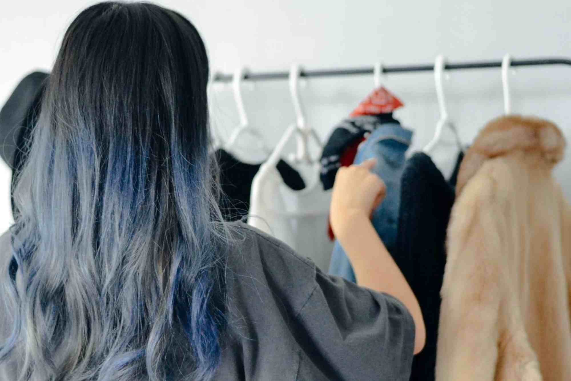 Retailer Opens Experience-First Flagship With AR Dressing Rooms