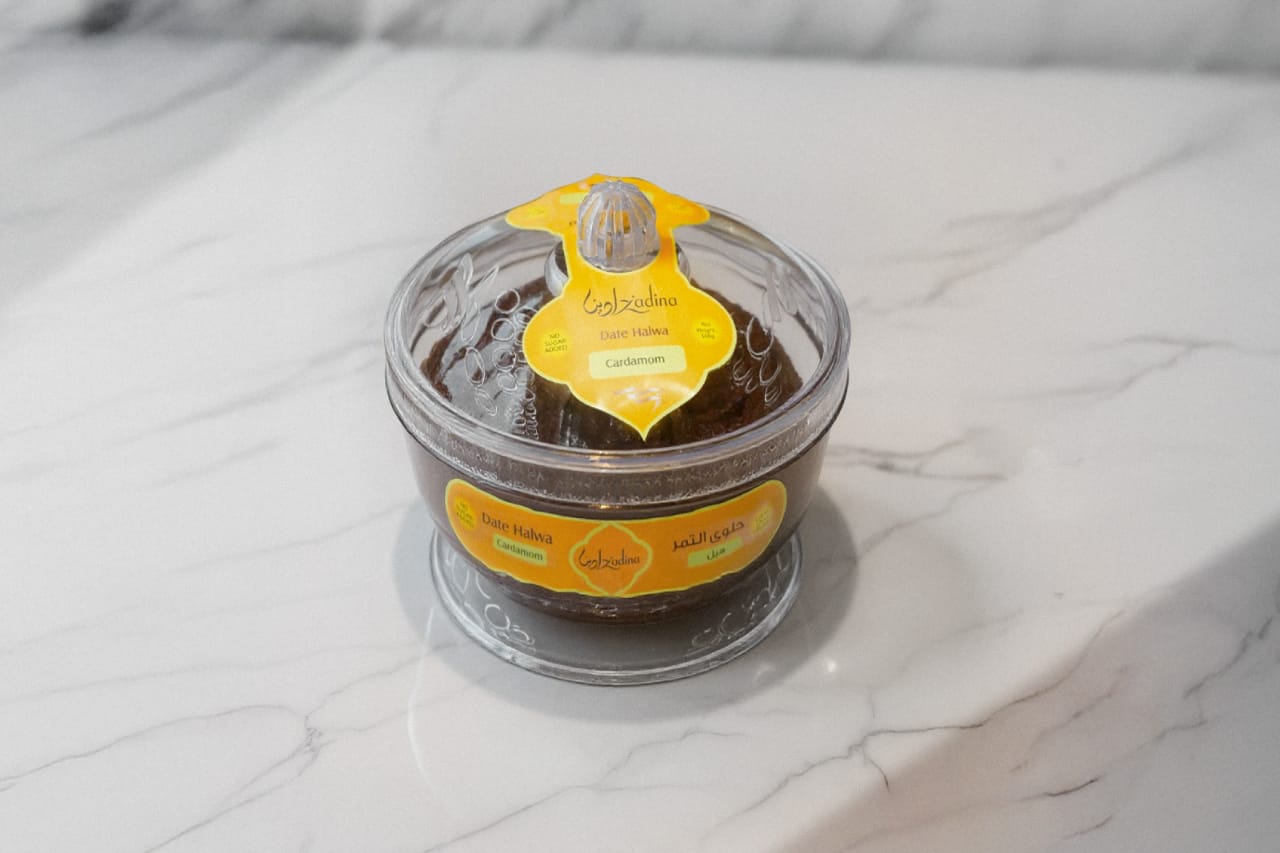 From Empty Calories to Wholesome Sweetness: Dates vs. Sugar